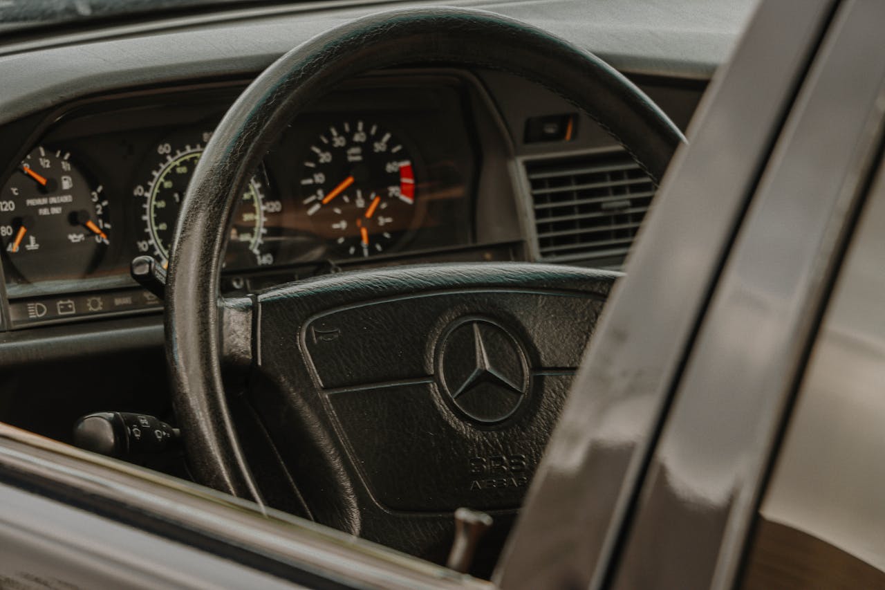 Dlaczego regularne badania techniczne samochodu są tak ważne?